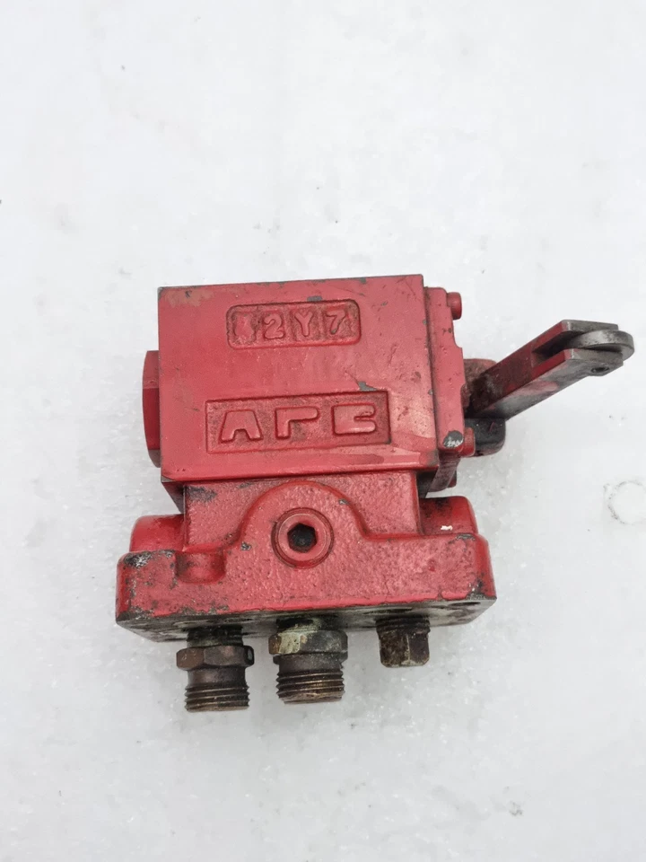 Yuken DCG-01-2B2-R-40 Directional Valve DCG012B2R40